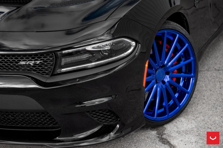 Детали экстерьера Dodge Charger SRT on Vossen Wheels (VFS2) 2017 года  (фото 13 из 26)
